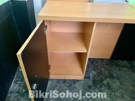 Office table